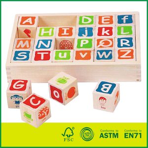 Образовната азбука ја блокира количката со дрвени блокови ABC, Едукативна играчка, Блокови од цврсто дрво